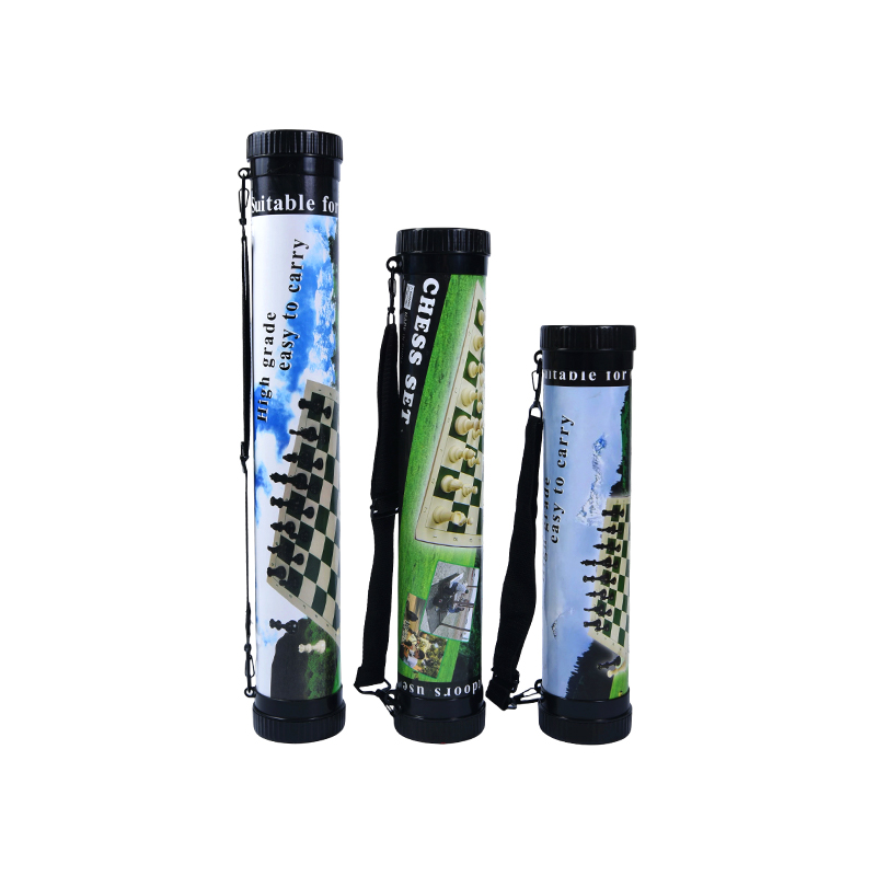 Hochwertiges, leicht zu tragendes, tragbares Schachset im Rohrgehäuse 