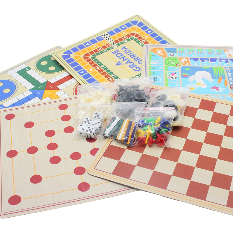 Klassische Brettspielsammlung in Geschenkbox 100-in-1